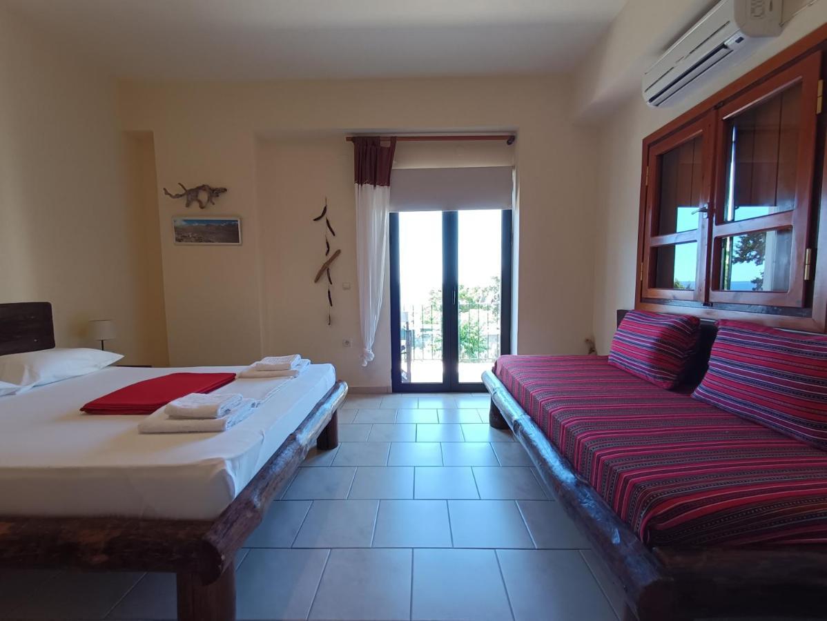 Pachnes Bed And Breakfast Ajia Rumeli Zewnętrze zdjęcie